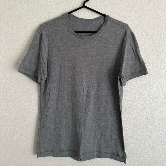 lululemon athletica Gray Short Sleeve Tee - Picture 1 of 3